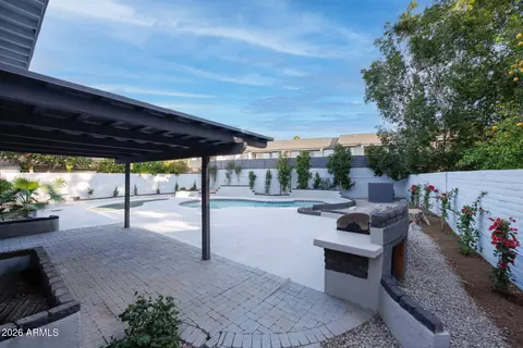 Exterior - 1506 E Northshore Dr, Tempe, AZ 85283 photo 3 of 7