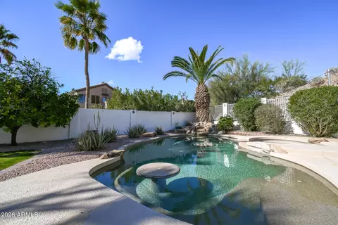 Exterior - 519 E Hiddenview Dr, Phoenix, AZ 85048 photo 4 of 11