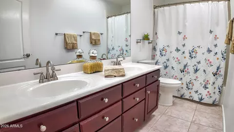 Bath - 519 E Hiddenview Dr, Phoenix, AZ 85048 photo 4 of 4