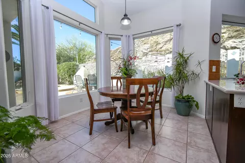 Dining - 519 E Hiddenview Dr, Phoenix, AZ 85048 photo 2 of 2