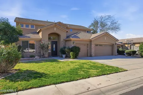 857 E Carla Vista Dr, Gilbert, AZ 85295