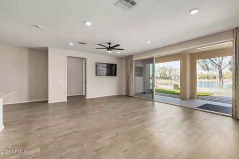 658 E Rojo Way, Gilbert, AZ 85297 photo 11