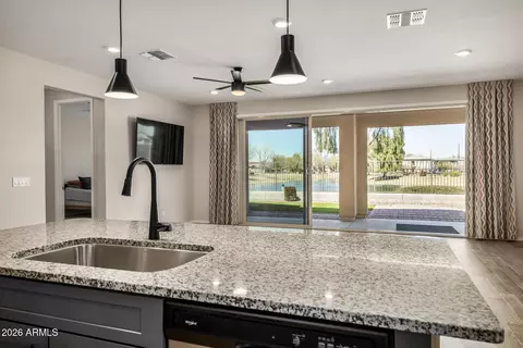 658 E Rojo Way, Gilbert, AZ 85297 photo 17