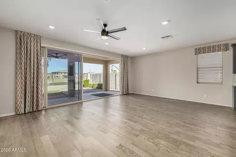 658 E Rojo Way, Gilbert, AZ 85297 photo 9