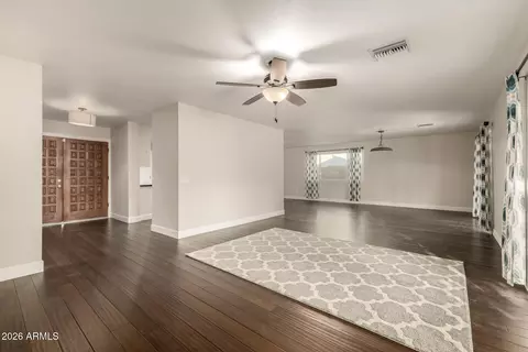 Living - 1649 W Royal Palm Rd, Phoenix, AZ 85021 photo 5 of 5