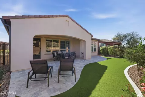 92 E Iloca Ln, Queen Creek, AZ 85140
