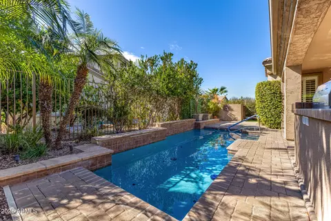 Exterior - 4033 E Narrowleaf Dr, Gilbert, AZ 85298 photo 6 of 6