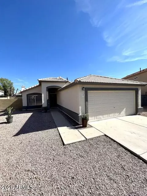 1376 E Tradewind Dr, Gilbert, AZ 85234