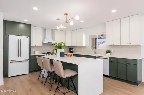 2422 N 74th St, Scottsdale, AZ 85257