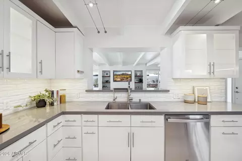 Kitchen - 5735 N 11th St, Phoenix, AZ 85014 photo 2 of 2