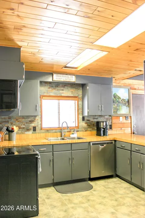 Kitchen - 8532 W Hicks Cir, Strawberry, AZ 85544 photo 1 of 2