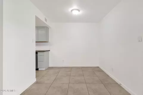 Dining - 4615 E Jones Ave, Phoenix, AZ 85040 photo 1 of 1