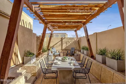 Exterior - 4615 E Jones Ave, Phoenix, AZ 85040 photo 5 of 9