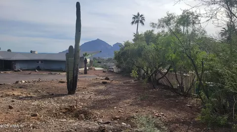 4339 E Spring Ln, Paradise Valley, AZ 85253