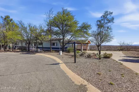 816 N Ridgeview Pl, Huachuca City, AZ 85616
