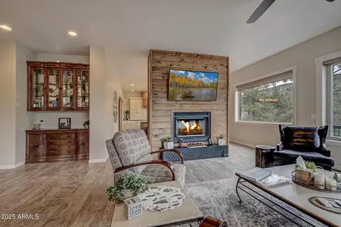 Living - 5076 N Juniper Loop, Pine, AZ 85544 photo 2 of 3