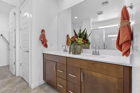 Bath - 3236 S 83rd Cir, Mesa, AZ 85212 photo 2 of 5