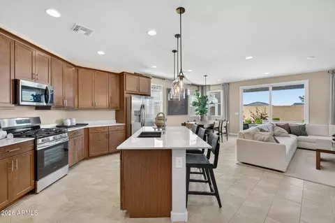Kitchen - 3236 S 83rd Cir, Mesa, AZ 85212 photo 4 of 8