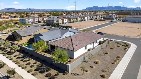 View/Area - 3242 S 83rd Cir, Mesa, AZ 85212 photo 3 of 4
