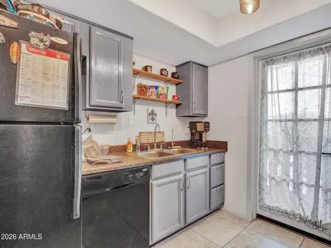 Kitchen - 1927 E Hampton Ave #212, Mesa, AZ 85204 photo 2 of 3