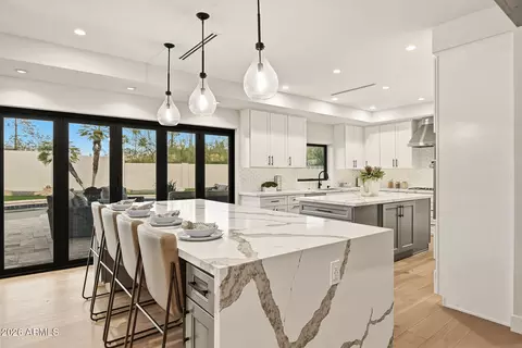 Kitchen - 5919 N 45th St, Phoenix, AZ 85018 photo 2 of 11