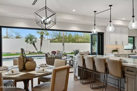 Dining - 5919 N 45th St, Phoenix, AZ 85018 photo 1 of 5