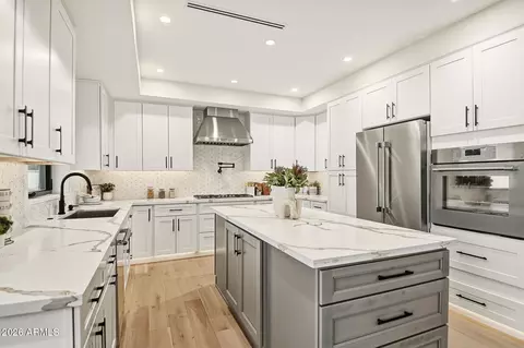 Kitchen - 5919 N 45th St, Phoenix, AZ 85018 photo 5 of 11