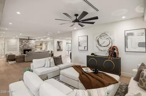 Living - 5919 N 45th St, Phoenix, AZ 85018 photo 5 of 5