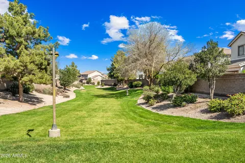 Exterior - 1048 E Iris Dr, Chandler, AZ 85286 photo 19 of 20