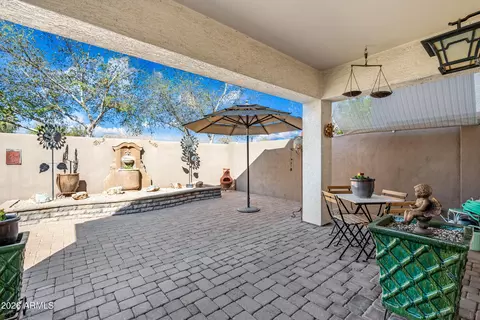 Exterior - 1048 E Iris Dr, Chandler, AZ 85286 photo 4 of 20