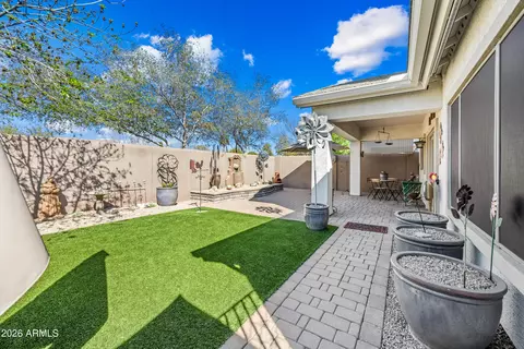 Exterior - 1048 E Iris Dr, Chandler, AZ 85286 photo 8 of 20