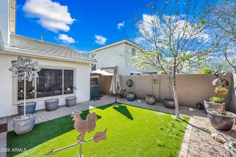 Exterior - 1048 E Iris Dr, Chandler, AZ 85286 photo 9 of 20