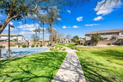 Exterior - 1048 E Iris Dr, Chandler, AZ 85286 photo 14 of 20