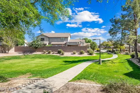 Exterior - 1048 E Iris Dr, Chandler, AZ 85286 photo 17 of 20
