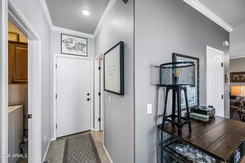 Entry Way - 1048 E Iris Dr, Chandler, AZ 85286 photo 4 of 4