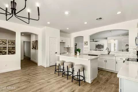 Kitchen - 1236 E Nightingale Ln, Gilbert, AZ 85298 photo 4 of 8