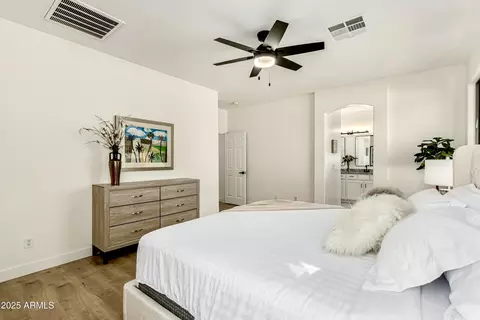 Bedroom - 1236 E Nightingale Ln, Gilbert, AZ 85298 photo 2 of 2