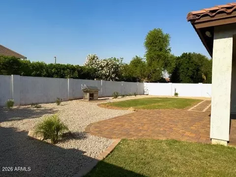Exterior - 1236 E Nightingale Ln, Gilbert, AZ 85298 photo 4 of 7