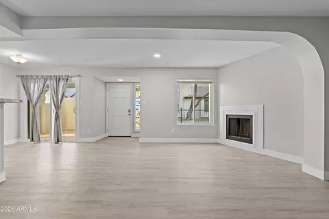 Living - 792 Eugie Ave, Phoenix, AZ 85022 photo 3 of 6
