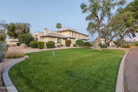 Exterior - 792 Eugie Ave, Phoenix, AZ 85022 photo 4 of 13