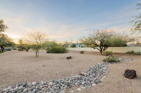 Exterior - 792 Eugie Ave, Phoenix, AZ 85022 photo 12 of 13