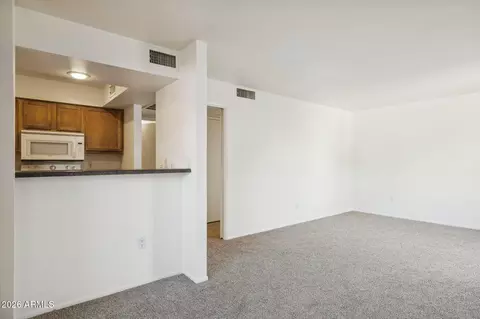 Living - 5135 N 10th St #18, Phoenix, AZ 85014 photo 4 of 5