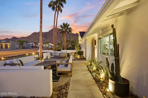 Exterior - 2115 E State Ave, Phoenix, AZ 85020 photo 5 of 9