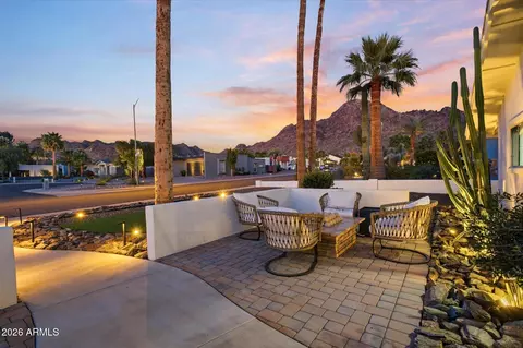 Exterior - 2115 E State Ave, Phoenix, AZ 85020 photo 4 of 9