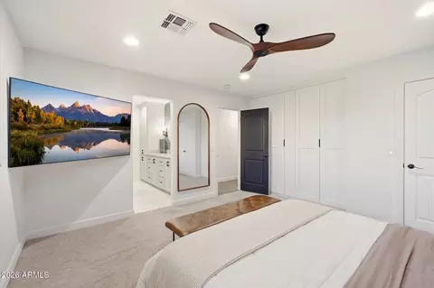 Bedroom - 2115 E State Ave, Phoenix, AZ 85020 photo 2 of 3