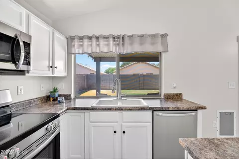 1365 W Vaughn Ave W, Gilbert, AZ 85233 photo 12