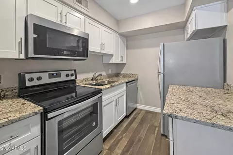4410 N Longview Ave #208, Phoenix, AZ 85014