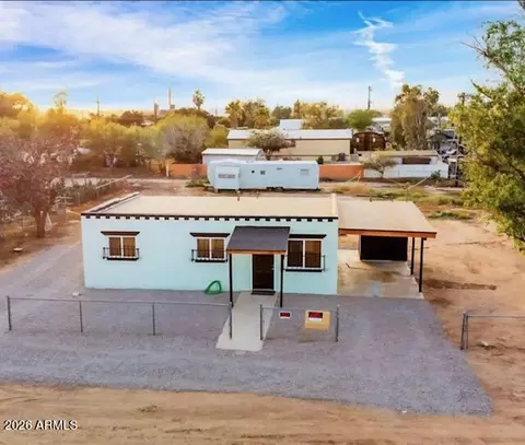 50644 N 1st St, Aguila, AZ 85320