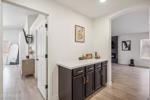 Entry Way - 4440 E Tether Trl, Phoenix, AZ 85050 photo 1 of 1