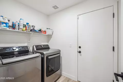 Other - 4440 E Tether Trl, Phoenix, AZ 85050 photo 4 of 5